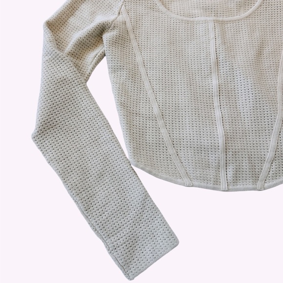 House Of Harlow 1960 Textured Knit Long Sleeve Top - Picture 6 of 8